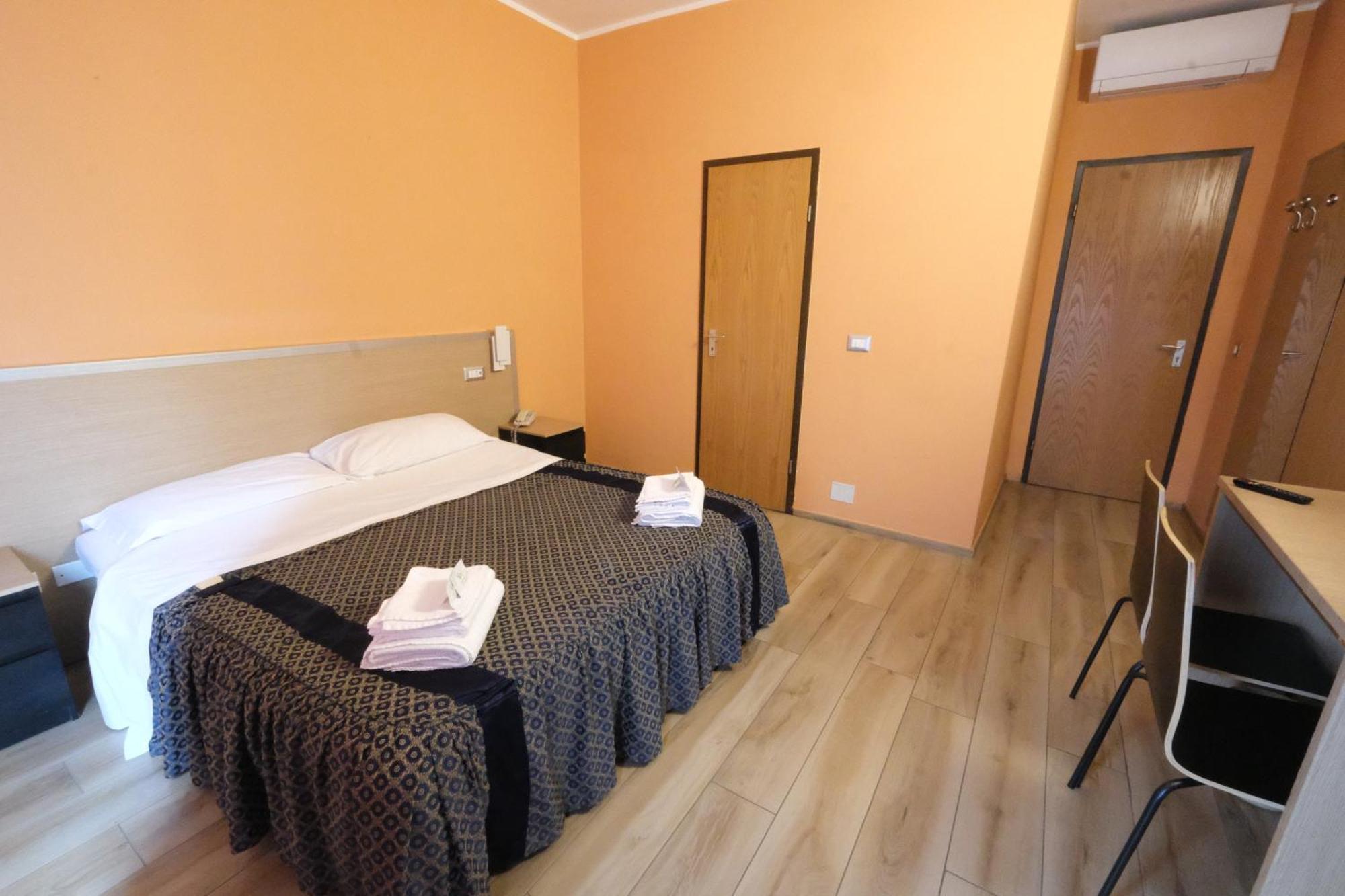 Hotel Lugano — Fotos 1